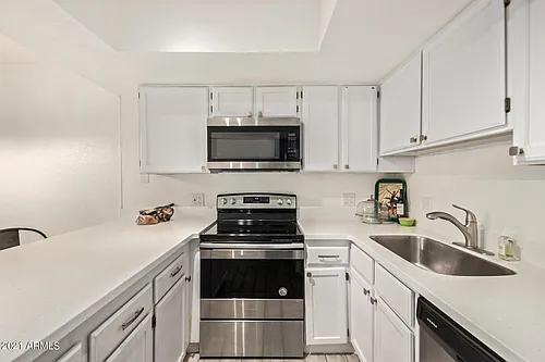 2131 E 10th St #3 Photo 1 2131 E 10th St #3 Photo 1