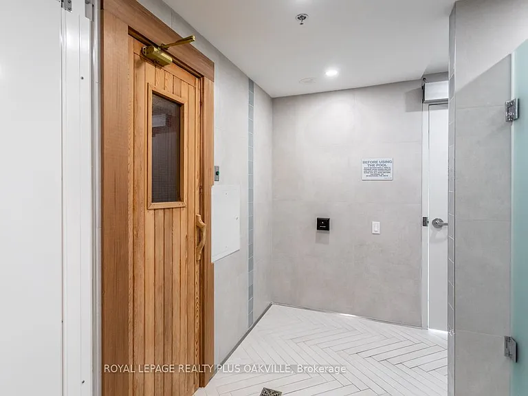 2511 Lakeshore Rd W #718 — Photo 34