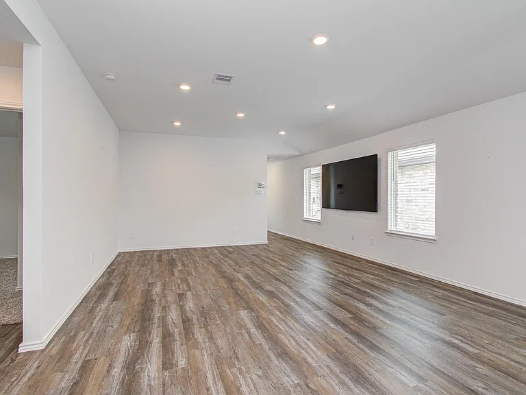 6111 Grove Of Pines St — Photo 11
