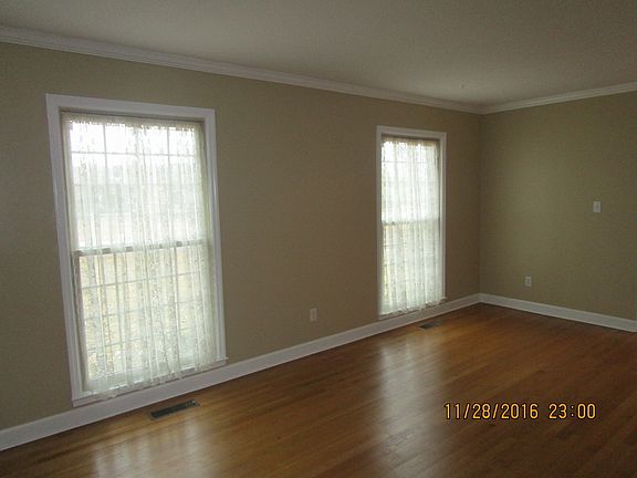 Lots of Natural Light in LR