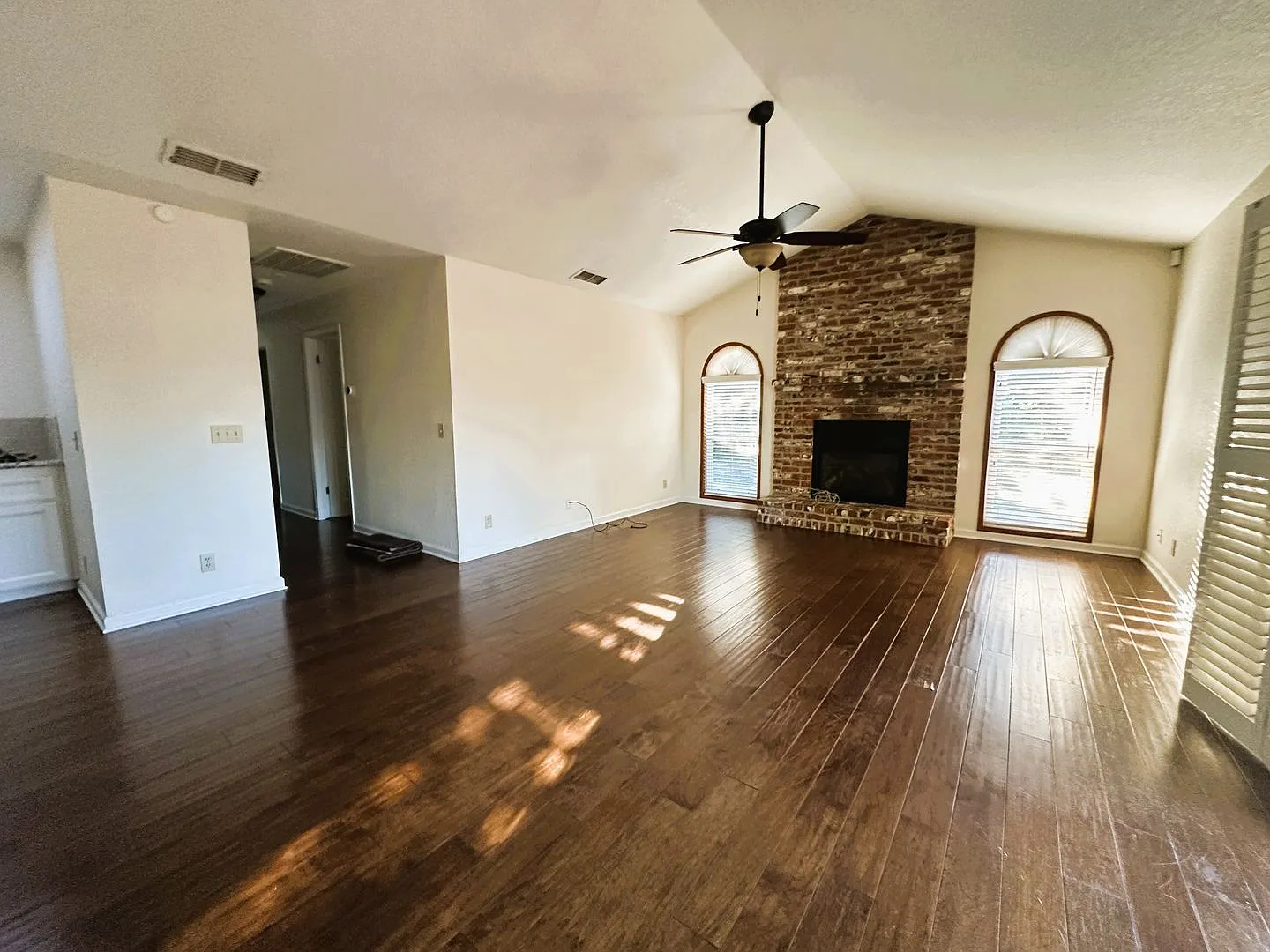 Bright & Spacious 3-Bedroom Home with Large Lot, Attached Garage & In-Unit Laundry — Photo 3