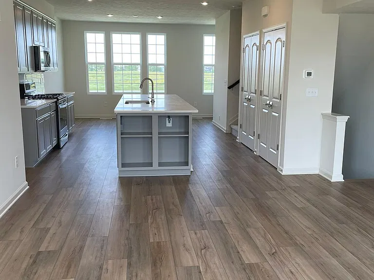 1788 Blenker Dr — Photo 3