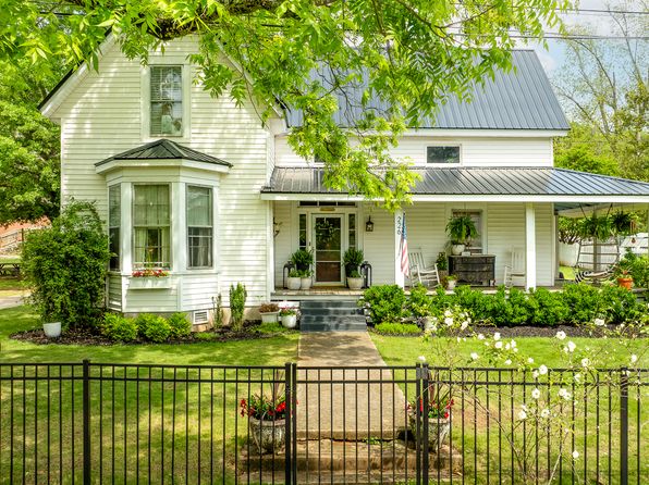 226 Elm St, Jefferson, GA 30549