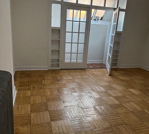3rd image of 116 W 87th St APT 9