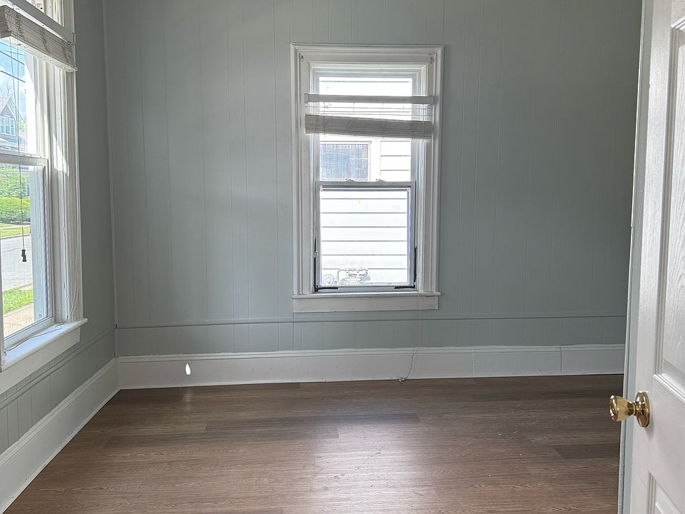 2nd image of 321 Expense St #1