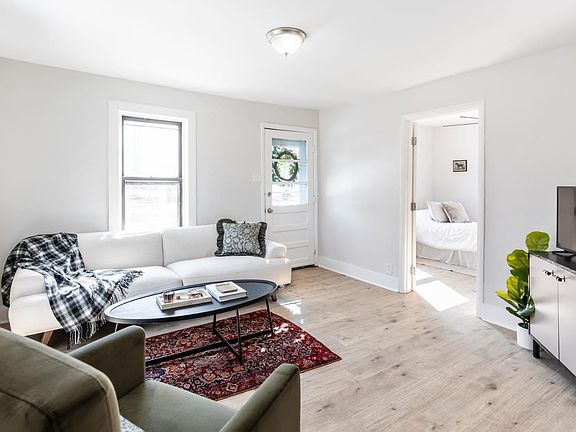 4th image of 175 Chapel Rd