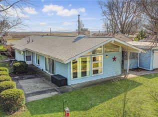 3401 Oak Ave, Mattoon, IL 61938