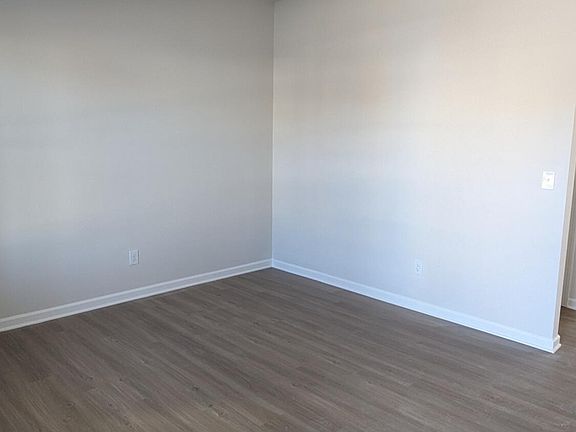 5th image of 110 S Bali Ct