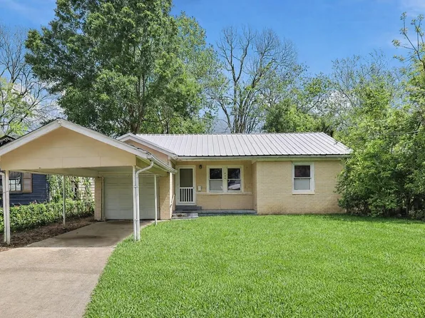 946 Milam St, Liberty, TX 77575