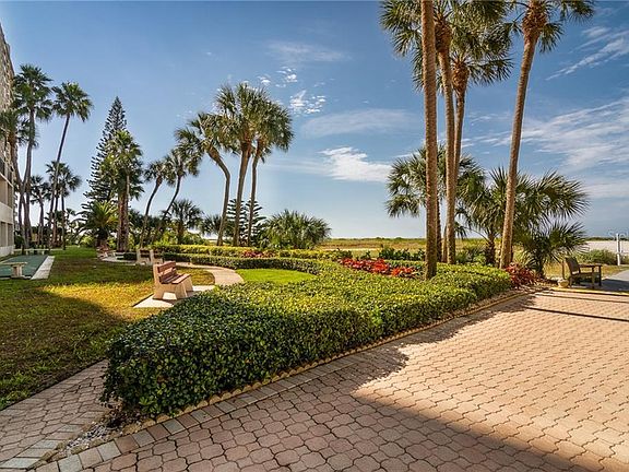 4th image of 1270 Gulf Blvd APT 1008