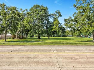 428 N 27th St, Nederland, TX 77627