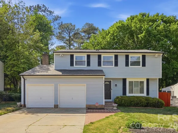 3701 Piney Grove Rd, Charlotte, NC 28212