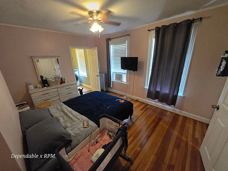 25 Clarence St — Photo 9