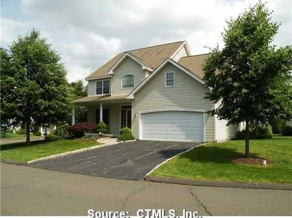108 Governor Trumbull Way, Trumbull, CT 06611