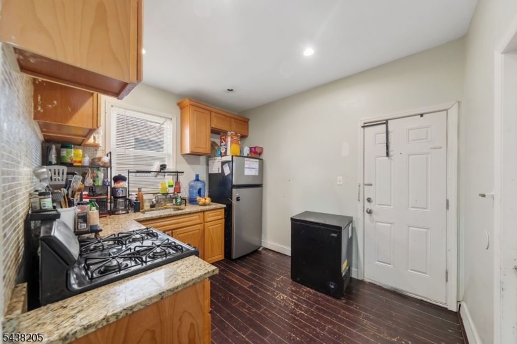 77 S 16Th St, East Orange, NJ - More