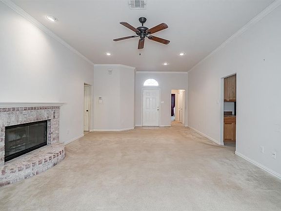 4th image of 2612 Gabriel Dr