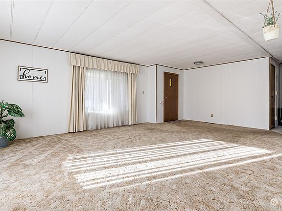 3rd image of 225 NE Ernst Street #99