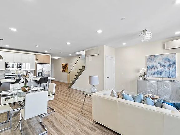 5th image of 62 69th St Unit 507