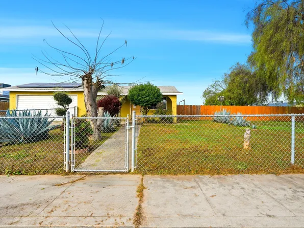 11404 Grant St, Armona, CA 93202