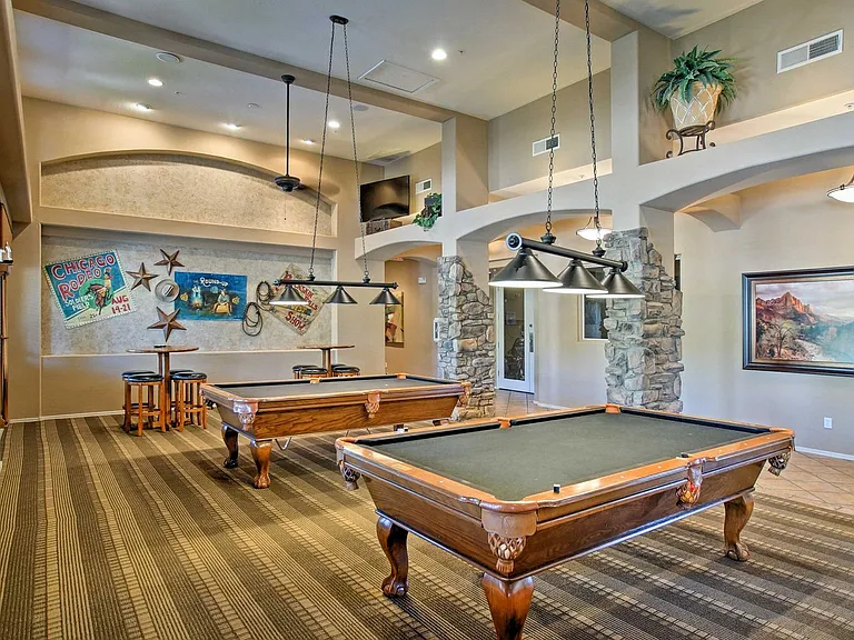 Building's Lounge