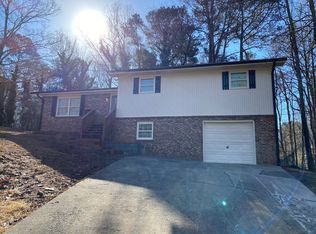 2202 Chestnut Log Dr, Lithia Springs, GA 30122