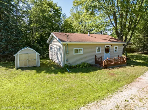 5316 Birchwood Ave, Gladwin, MI 48624
