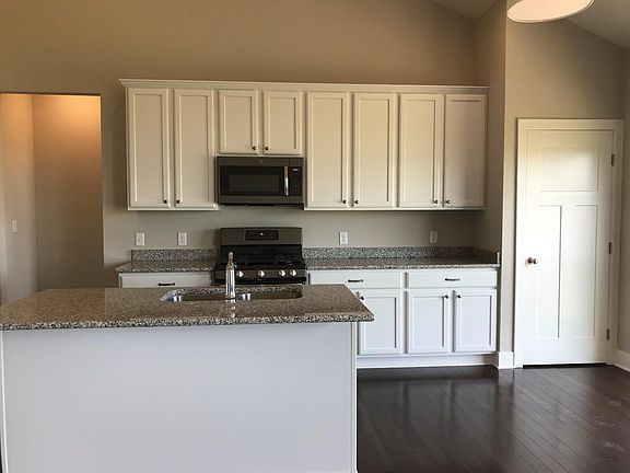 4th image of 11248 Sand Hill Dr #44