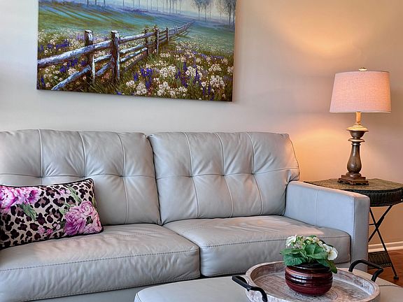 Cozy on up into this lovely 1st floor furnished 1bed/1bath condo!