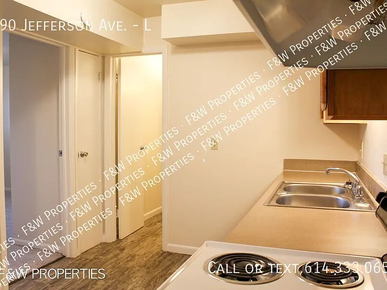 190 Jefferson Ave #L — Photo 22