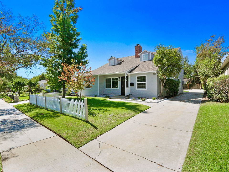 1st image of 985 Paladora Ave