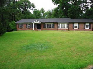 7 Chilton Ln, Saint Louis, MO 63141