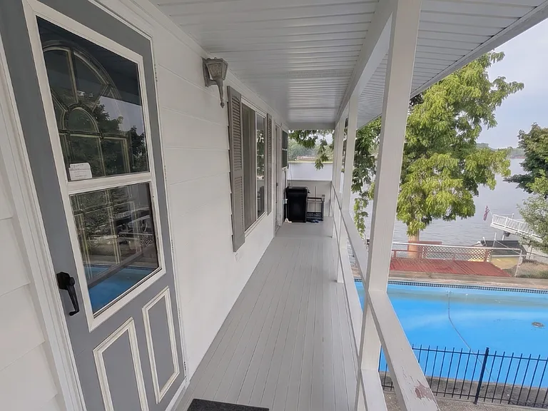 380 N Liberty St #9 — Photo 6