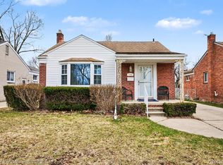 114 Knollwood Blvd, Clawson, MI 48017