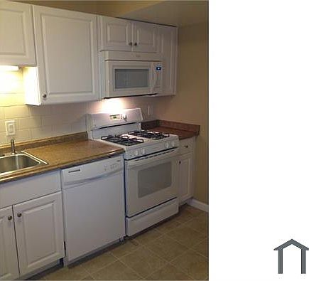 3rd image of 19307 Club House Rd APT 303