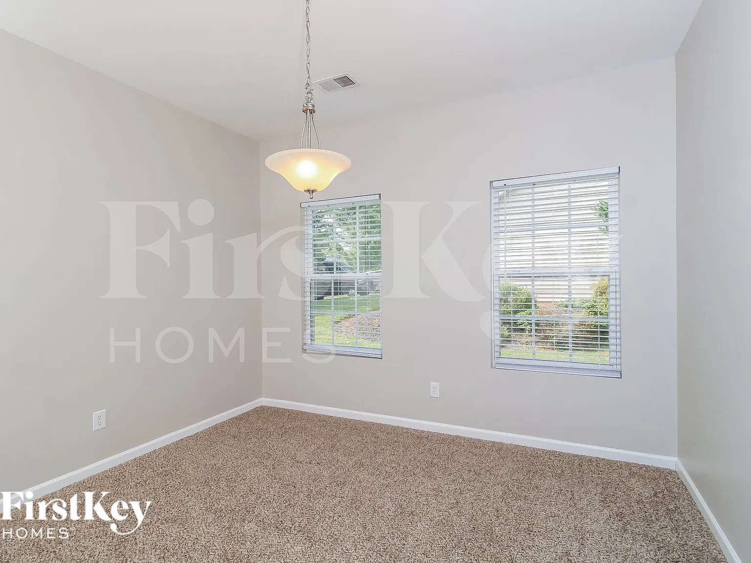 3 bed, 2.0 bath, 2069 sqft, $2,130 — Photo 4