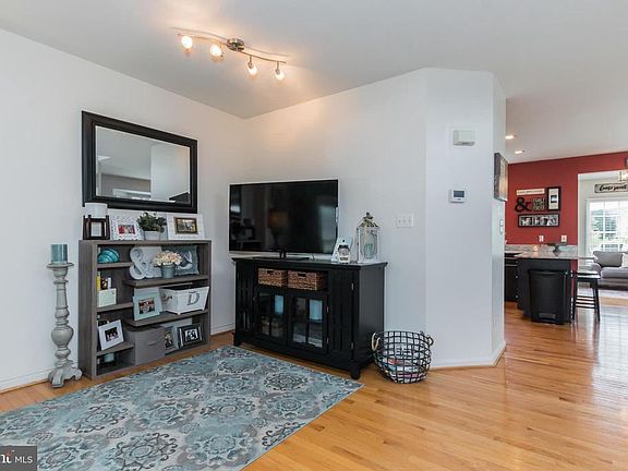 4th image of 14600 Turara Ct