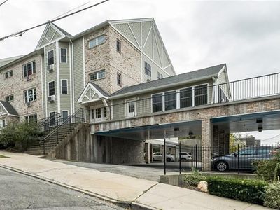 304 Warburton Avenue #3A, Yonkers, NY, 10701