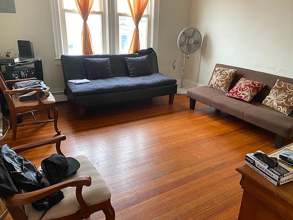 5th image of 8211 31st Ave