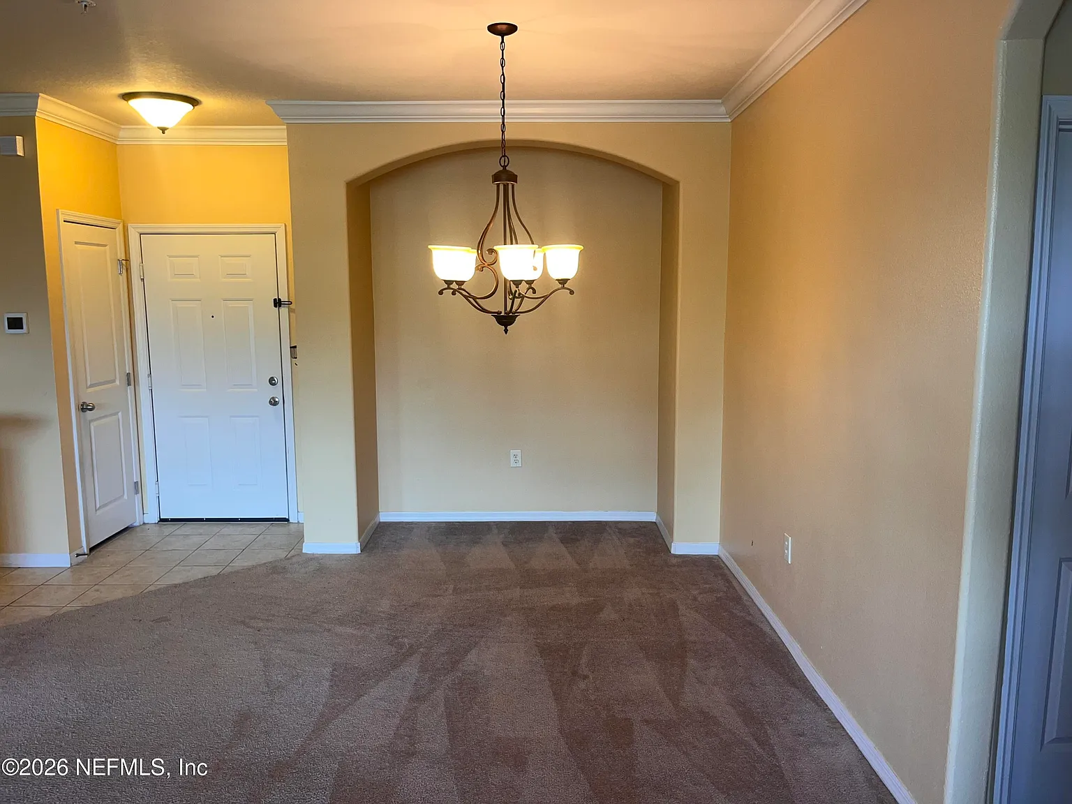 3 bed, 2.0 bath, 1499 sqft, $1,900 — Photo 4