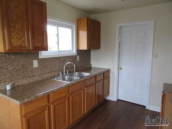 5th image of 3259 Lakeshore Dr