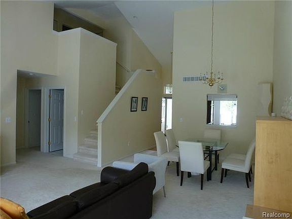 3rd image of 29793 Palmer Ct #1
