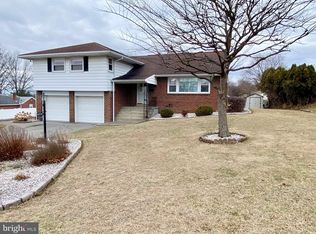 550 N 4th St, Hamburg, PA 19526