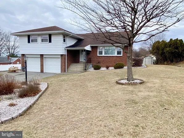 550 N 4th St, Hamburg, PA 19526