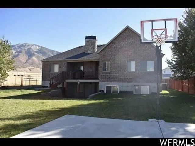 3 bed, 2000 sqft, $2,150 — Photo 2