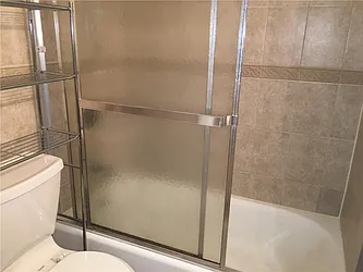 Rented by R New York