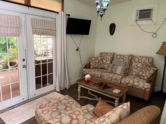 4th image of 30 Myrtice Ave #A