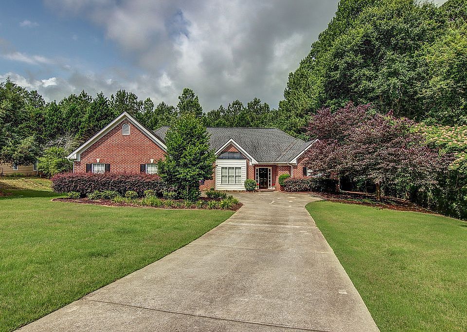 1st image of 3440 Garden Walk Ln
