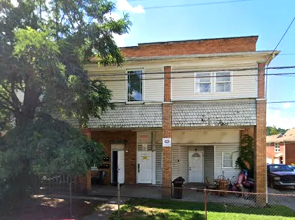 699 Olive Ln APT 3, Ambridge, PA 15003