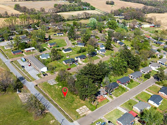 4th image of Fairgrounds Rd