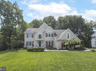 105 Saint Andrews Pl, Newtown, PA 18940